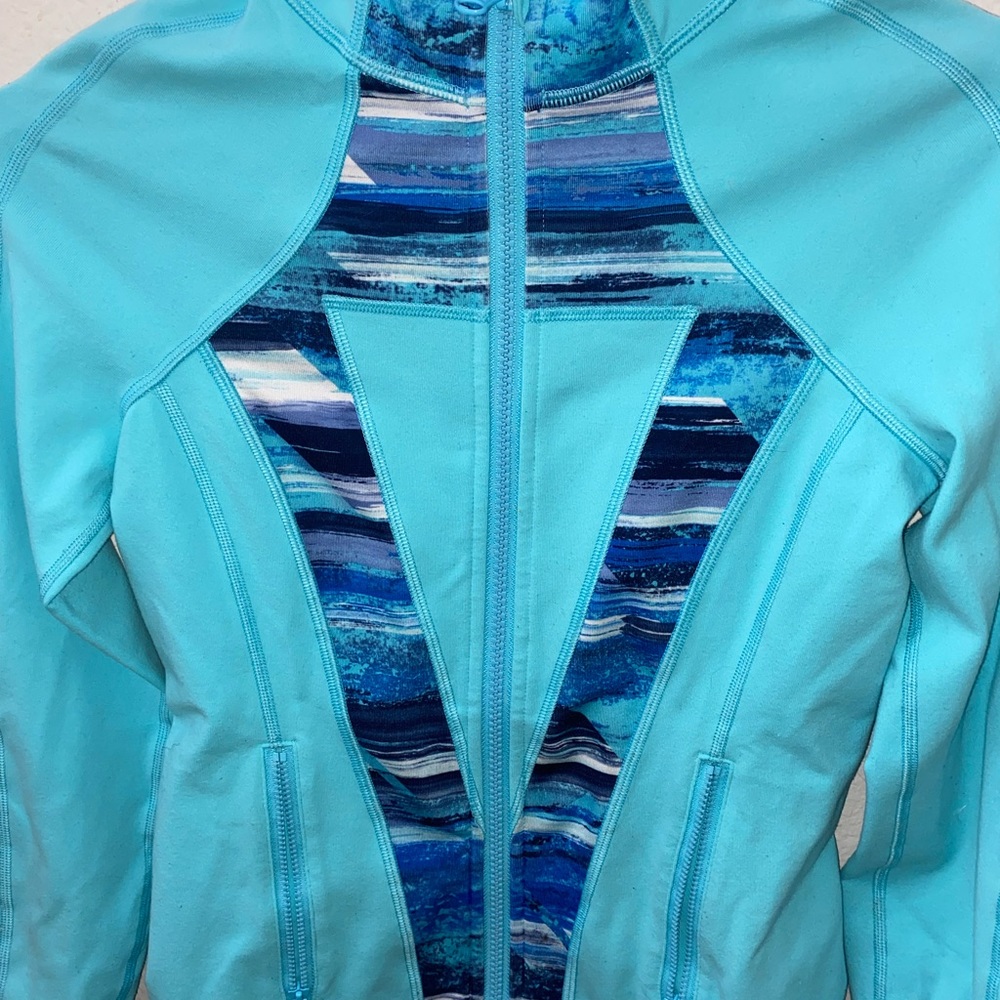 Ivivva Lululemon sweaters size 12 for all